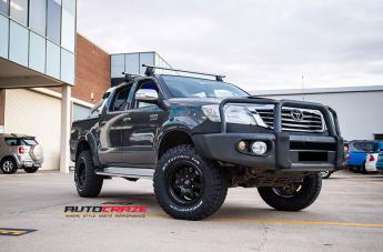 TOYOTA HILUX N70 4WD JM2 MATTE BLACK